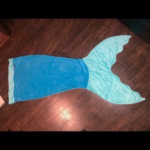 BlankieTails mermaid tail blanket blue and seafoam